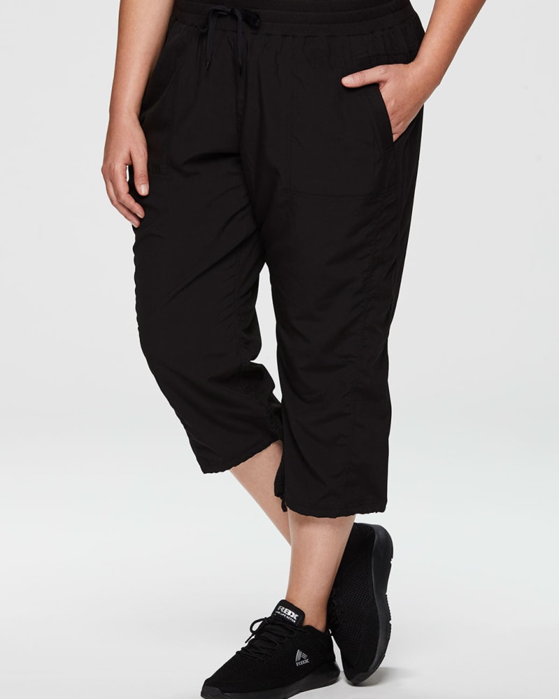 Plus Size Lumen Lightweight Capri Pant Black